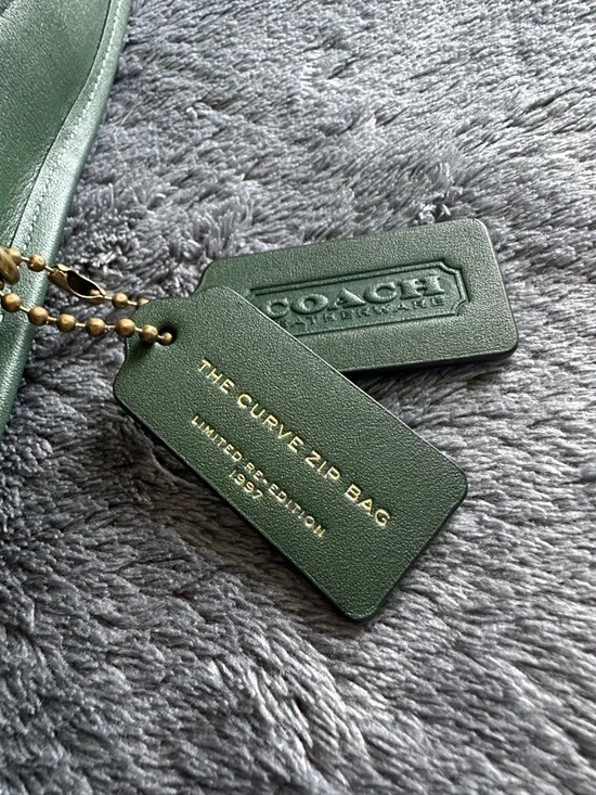 Coach Curve Zip Shoulder Bag - Picture 5 of 5